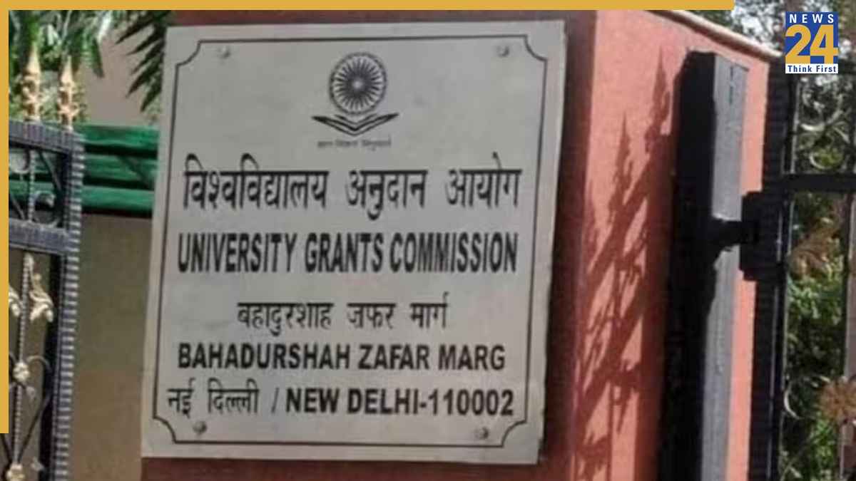 देशभर में 32 यूनिवर्सिटी फर्जी, UGC ने लिस्ट जारी कर दी चेतावनी, दिल्ली में सबसे ज्यादा