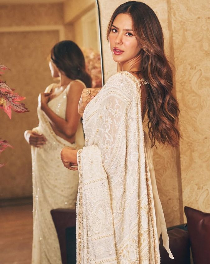 Sonam Bajwa three Hits Sonam Bajwa three Hits-1-2-3-4-5-6-7-8