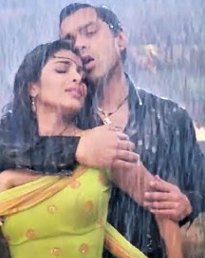 21 years Old Romantic Song Barsaat-1-2-3-4-5-6