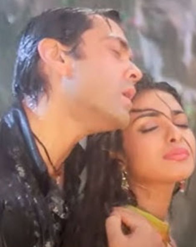 21 years Old Romantic Song Barsaat-1-2-3-4-5-6-7-8