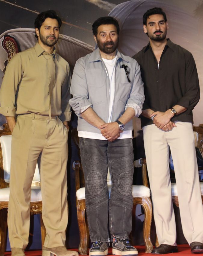 Border 2 Success Party Inside Photos-1-2