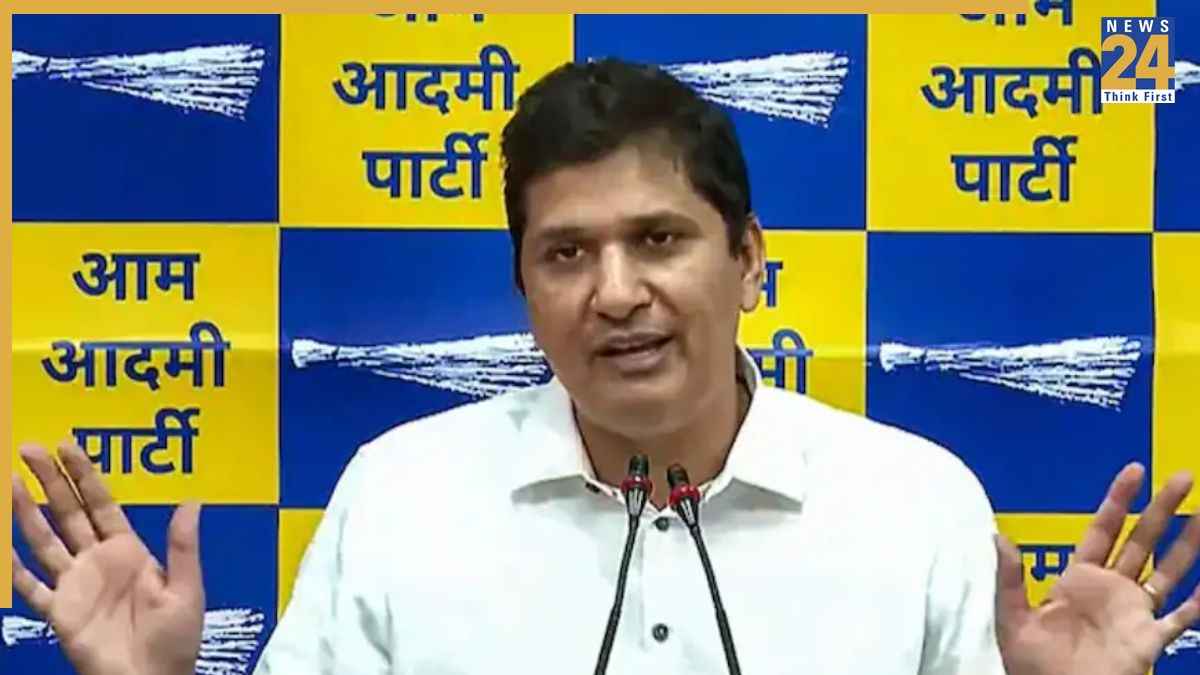 जिस कानून से निजी स्कूलों में बढ़ी फीस को कम नहीं किया जा सकता, उसे शिक्षा मंत्री पैरेंट्स की जीत बता रहे हैं- सौरभ भारद्वाज