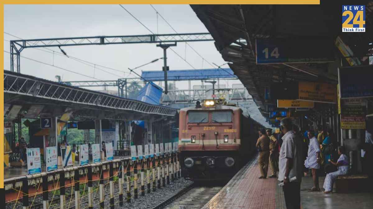 Holi Special Train: होली पर घर जाना होगा आसान… चलेंगी 285 स्पेशल ट्रेनें, यहां जानिए कंफर्म टिकट पाने के लिए क्या करना चाहिए