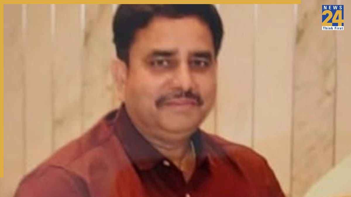 पिता ने डांट दिया तो कर दिए टुकड़े-टुकड़े… लखनऊ में नीले ड्रम में मिला पैथ लैब मालिक का शव, बेटे ने की हत्या