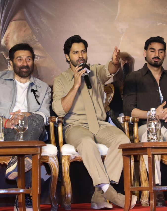 Border 2 Success Party Inside Photos-1-2-3-4-5-6