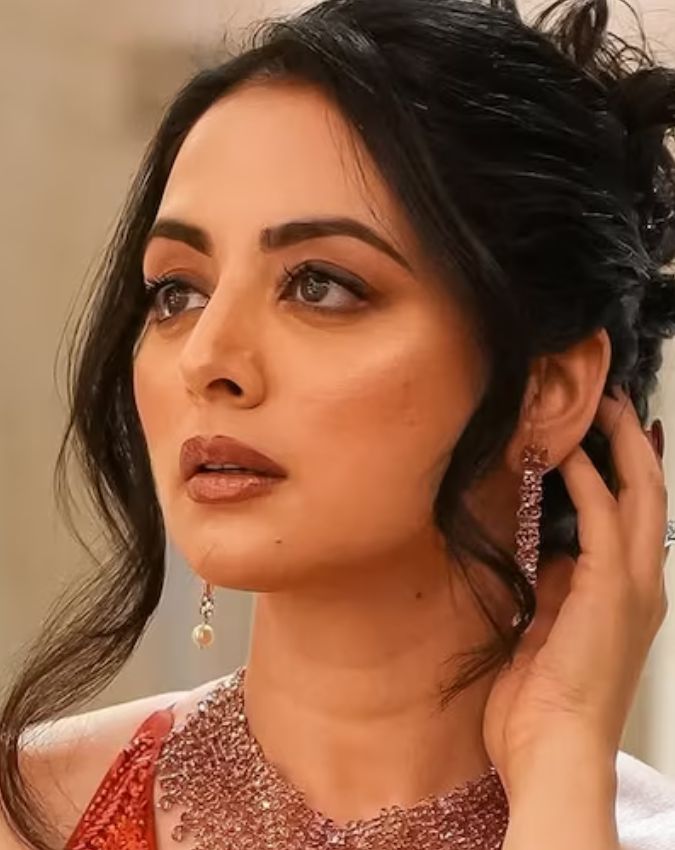 IMDb Most Popular Celebrities IMDb Most Popular Celebrities-1-2-3-4-5