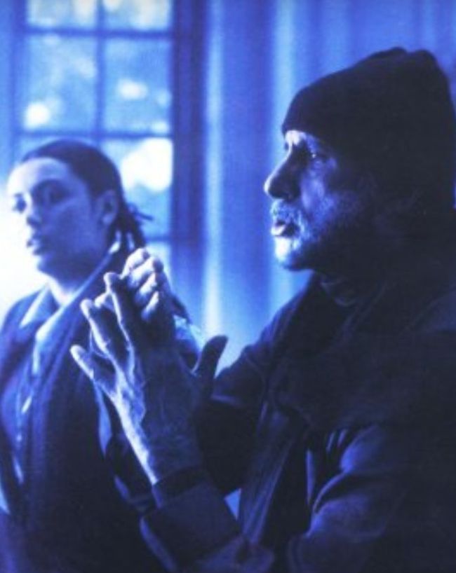 Amitabh Bachchan First Kissing Scene-1-2-3-4-5-6-7