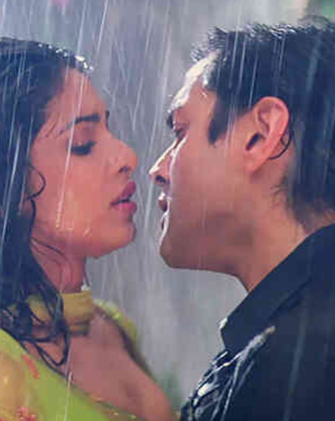 21 years Old Romantic Song Barsaat-1-2-3-4