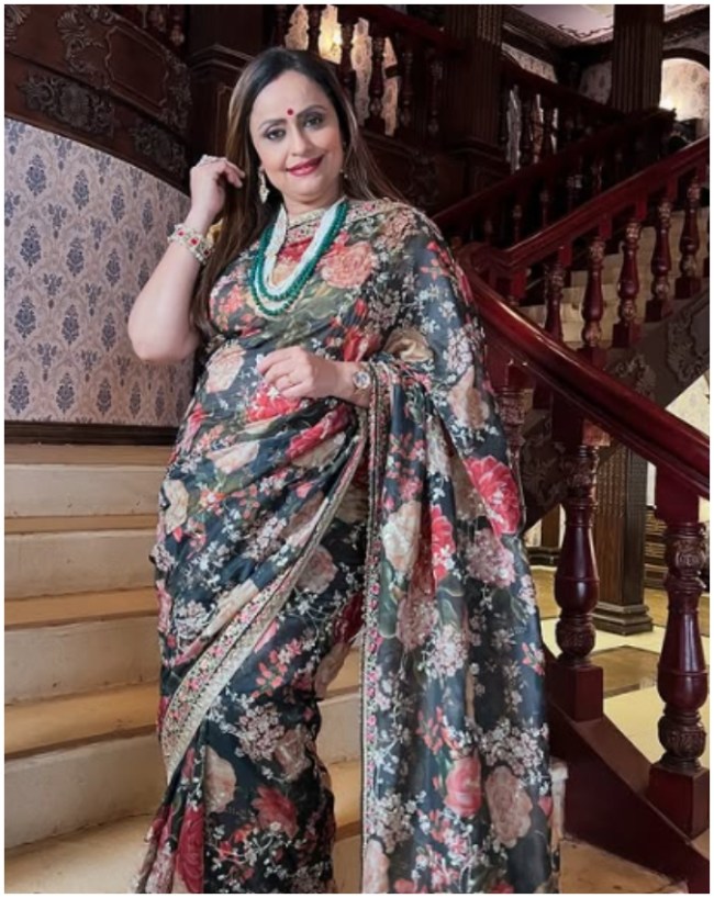 Vaishnavi Macdonald-1-2-3-4-5