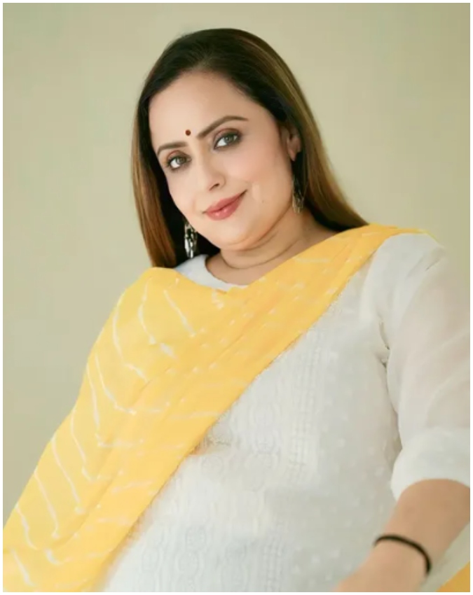 Vaishnavi Macdonald-1-2