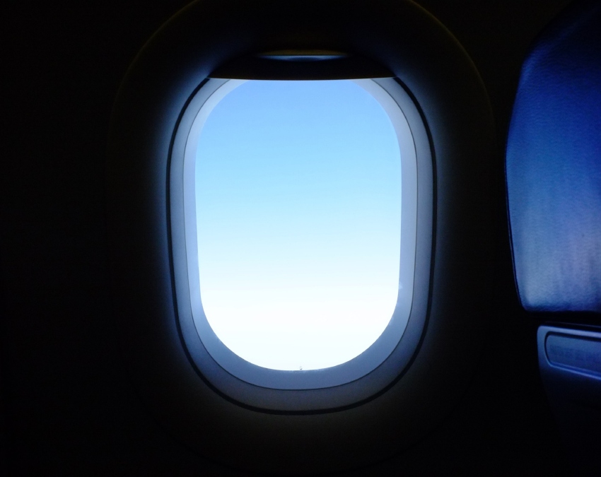Why Airplane Window Has Small Hole-1-2-3