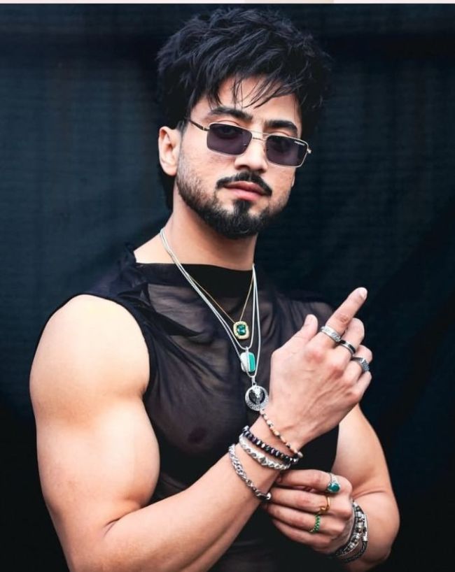 the 50 contestants-1-2-3-4-5-6-7-8-9-10-11