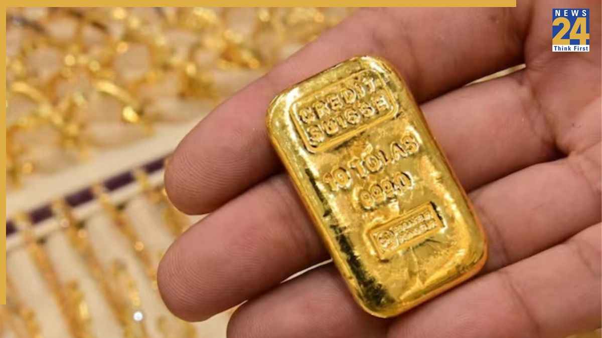 Gold Silver Price: सोने चांदी के दाम में ग‍िरावट जारी, जानें आज क‍ितना सस्‍ता हो गया सोना-चांदी