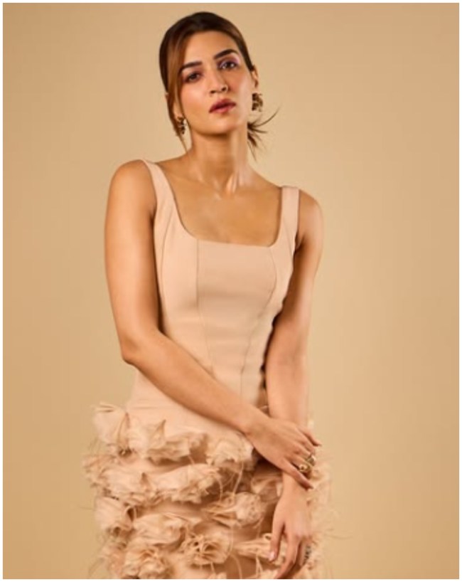 kriti sanon-1-2-3-4-5-6