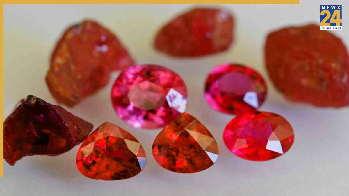 Lucky Gemstone: इन 5 राशियों के लिए बेहद फलदायी है माणिक, राजनीति और सत्ता के गलियारे में प्रतिष्ठा दिलाता है यह रत्न