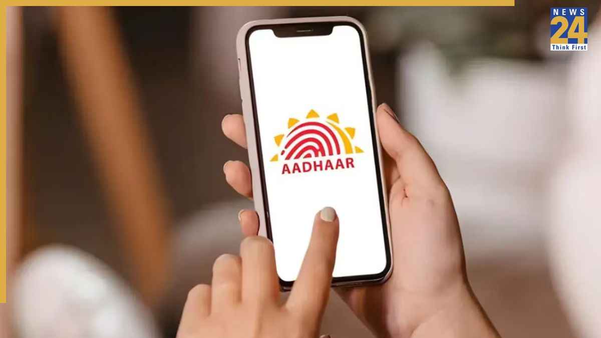 new aadhaar app benefits