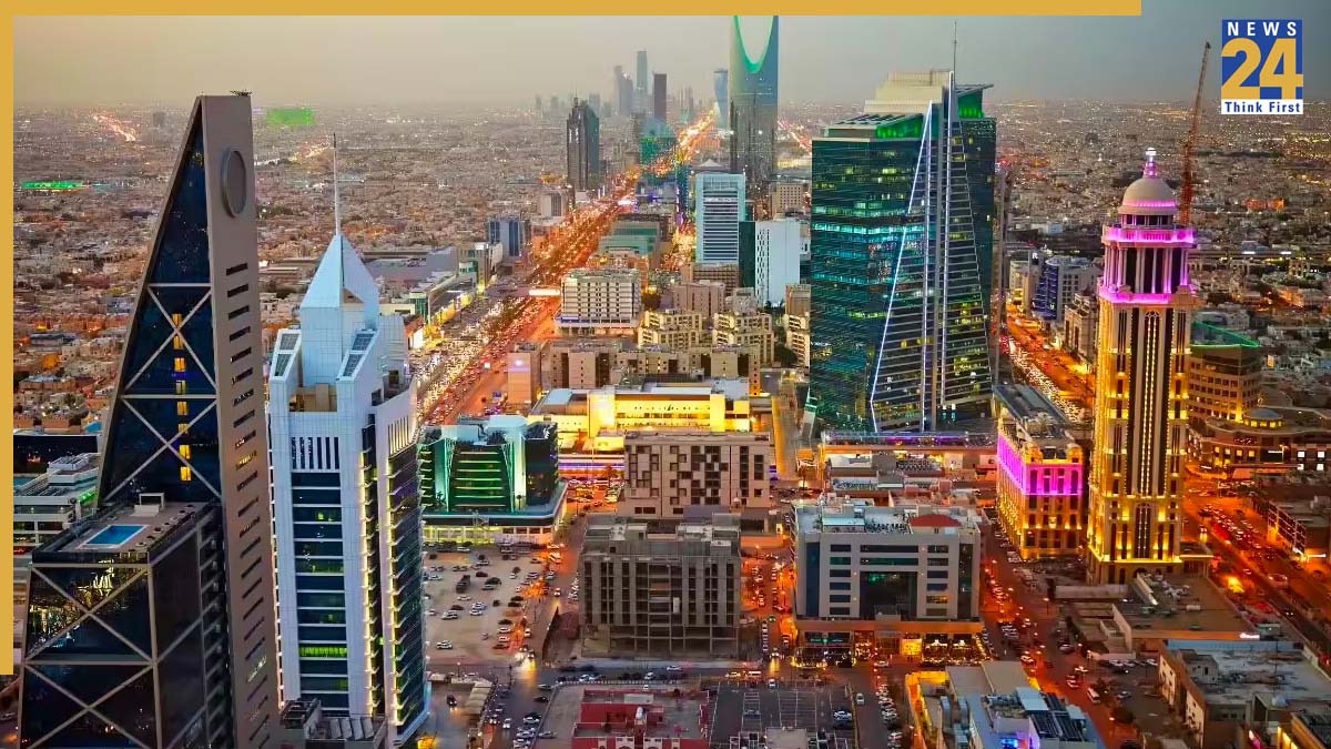 5 toursit countries with strict rules-1