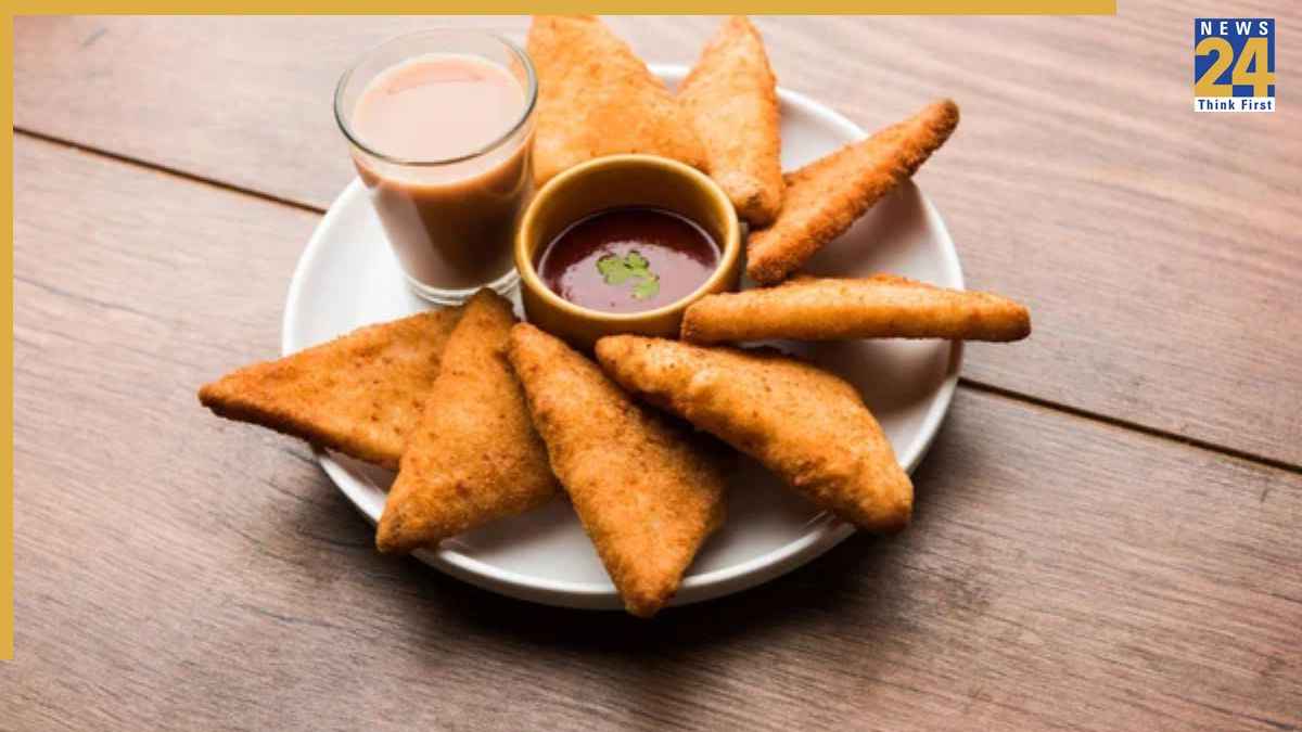 इफ्तार पार्टी के लिए एकदम परफेक्ट है Crispy Potato Triangles, मिनटों में बनाएं ये टेस्टी स्नैक