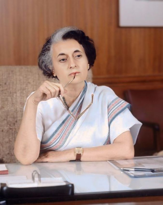 Indira Gandhi Crying Over Song-1-2