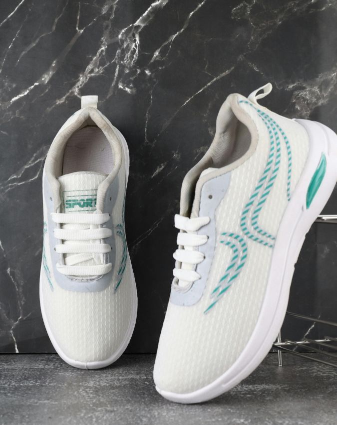 Running Shoes Extra Hole meaning-1-2