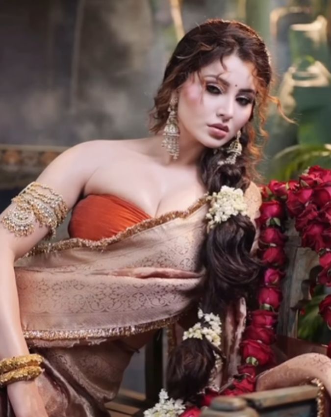 Urvashi Rautela,-1-2-3