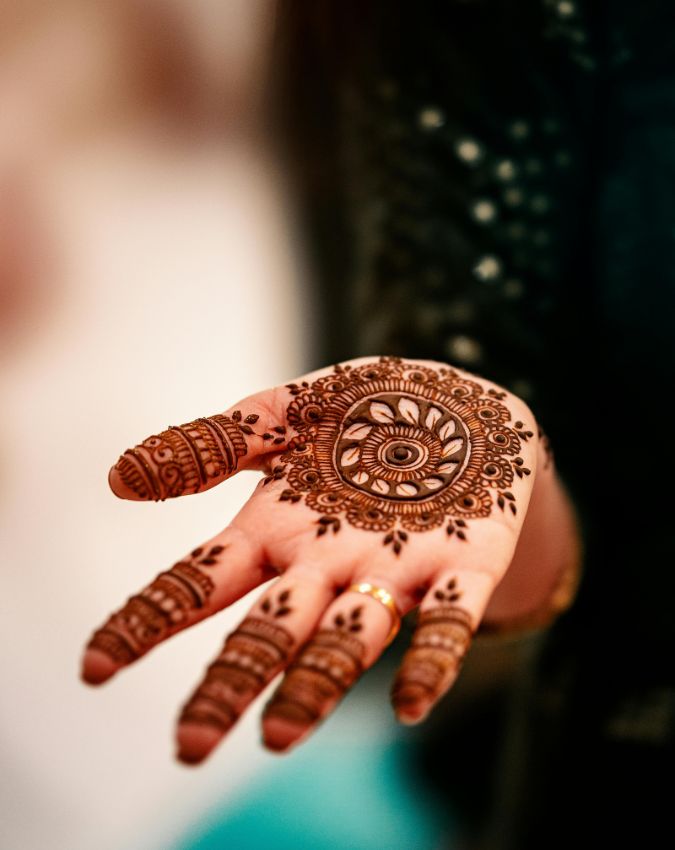 Simple Navratri Mehndi Designs-1-2-3-4-5-6