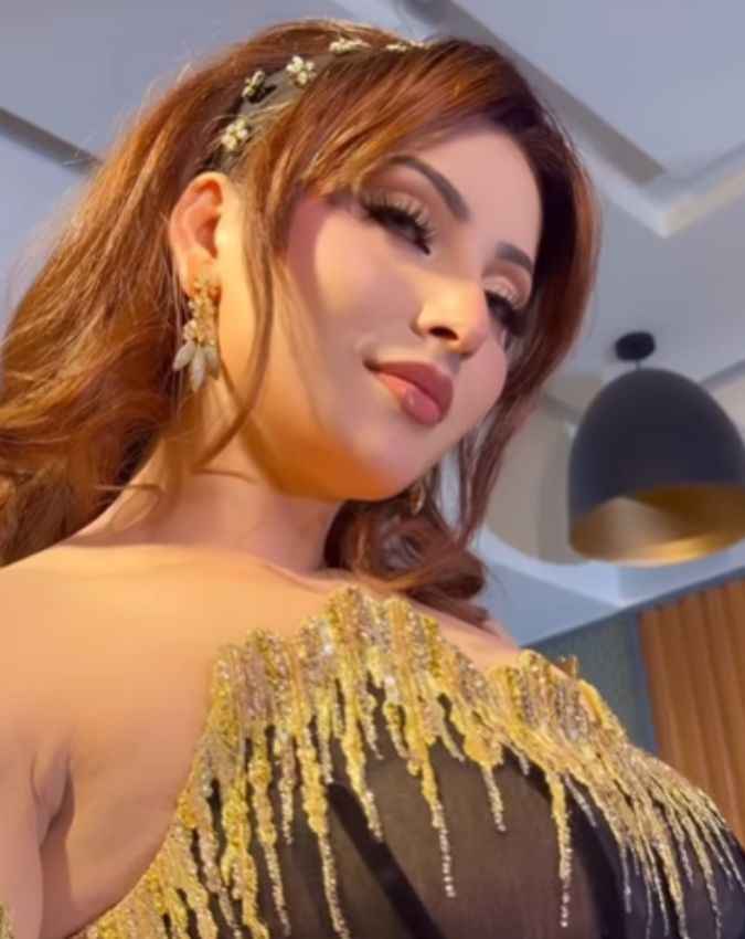 ग्लैमर देखकर लोग हैरान
