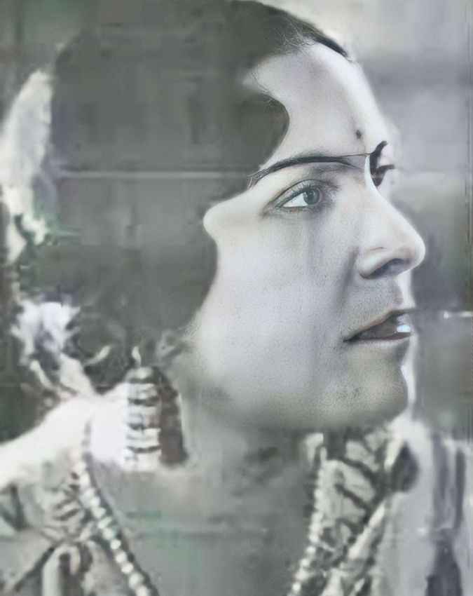 फिल्मों में पहला कदम