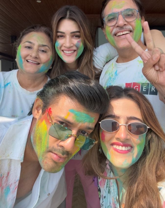Bollywood Celebs Holi 2026 Bollywood Celebs Holi 2026-1-2-3-4-5-6-7-8