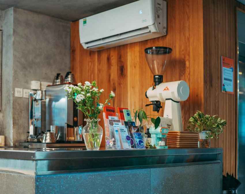 AC में टन का असली मतलब क्या होता है