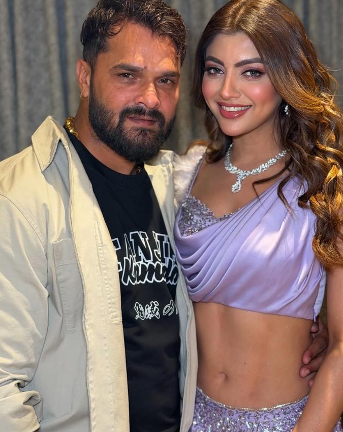 Akanksha Puri Birthday Wishes to Khesari Lal Akanksha Puri Birthday Wishes to Khesari Lal-1-2-3-4-5-6-7-8-9