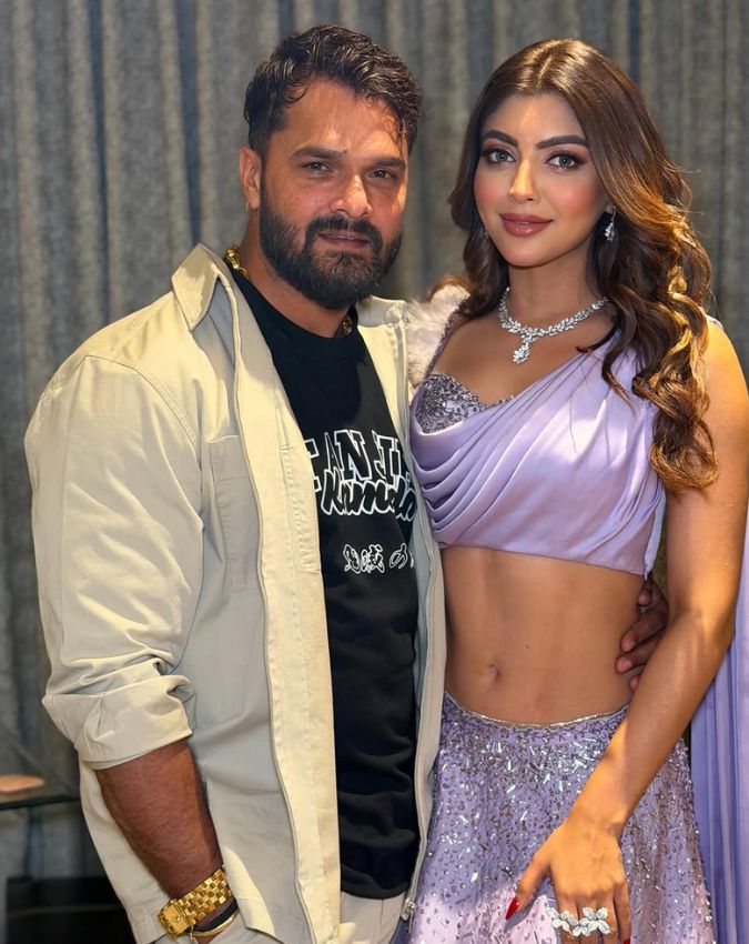 Akanksha Puri Birthday Wishes to Khesari Lal Akanksha Puri Birthday Wishes to Khesari Lal-1-2-3-4-5-6-7