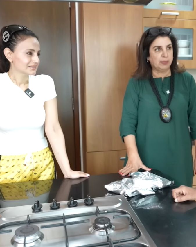 Ameesha Patel Luxury House Ameesha Patel Luxury House-1-2-3-4-5-6-7