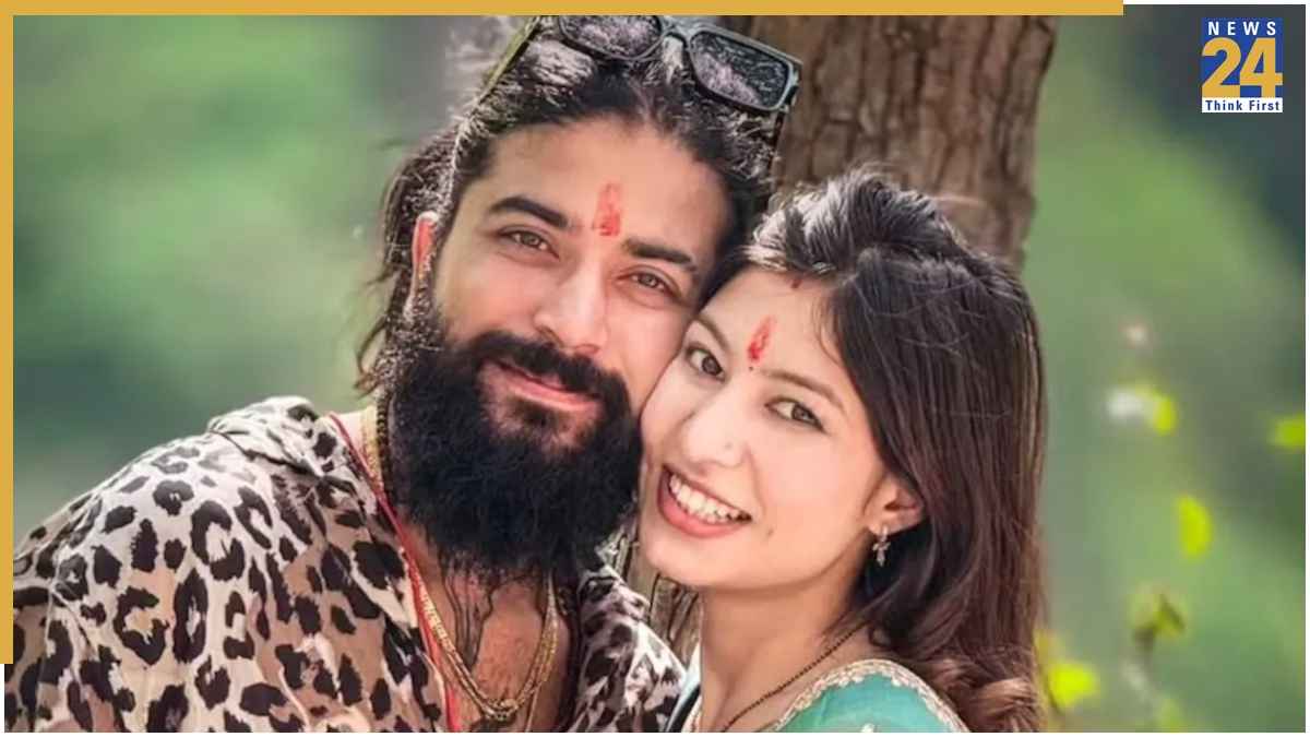 Anurag Dobhal, Ritika chauchan