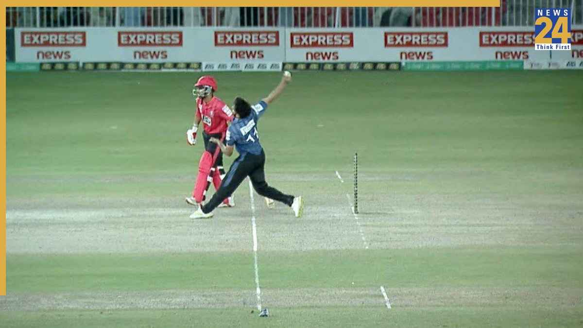 Asad Akhtar Bowled Any No Ball