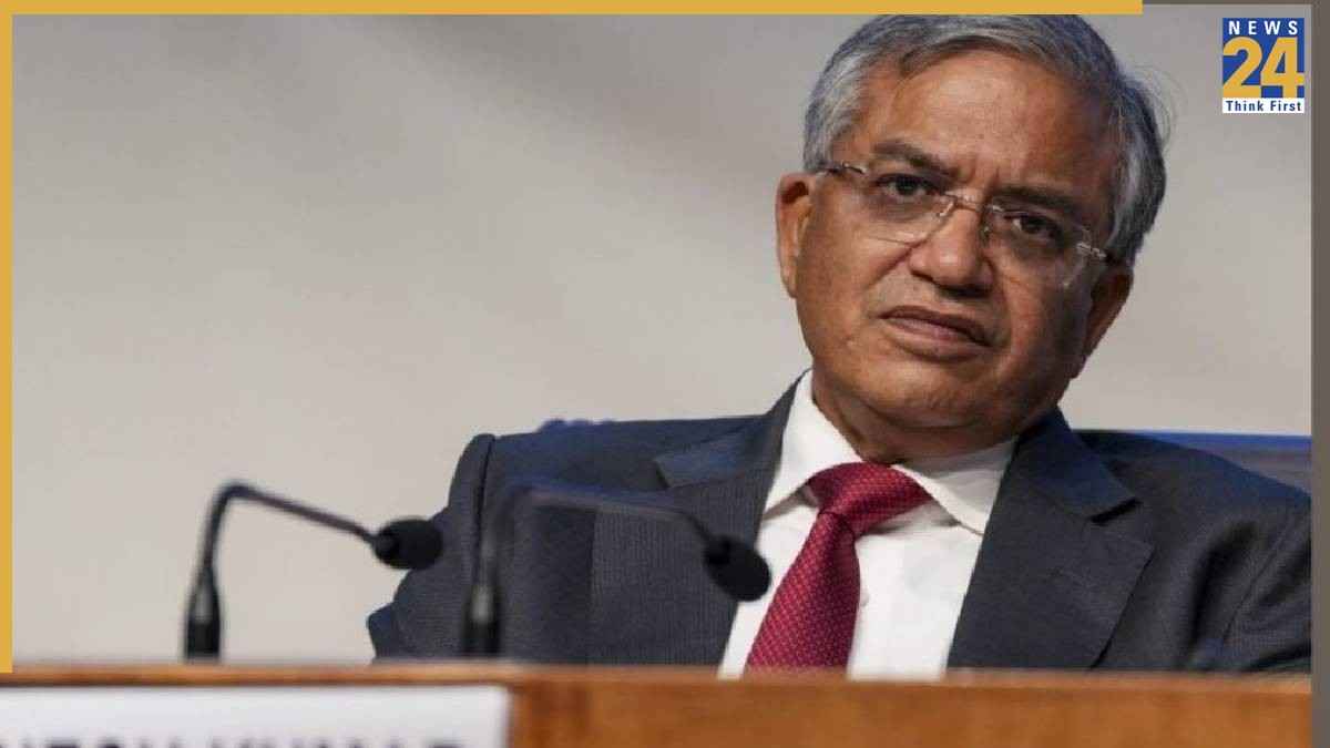 क्या पद छोड़ेंगे ज्ञानेश कुमार? आजादी के बाद पहली बार CEC के खिलाफ संसद में प्रस्ताव