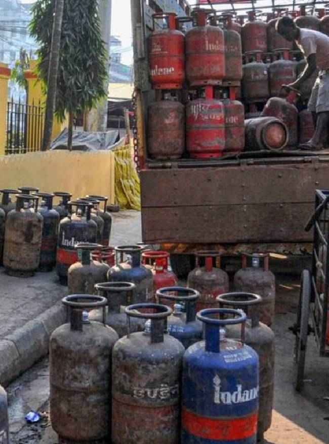 कमर्शियल सिलेंडर के लिए रजिस्ट्रेशन अनिवार्य