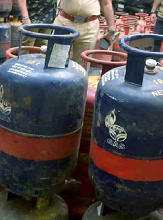 इन इंडस्ट्रियों को कमर्शियल सिलेंडर मिलेगा