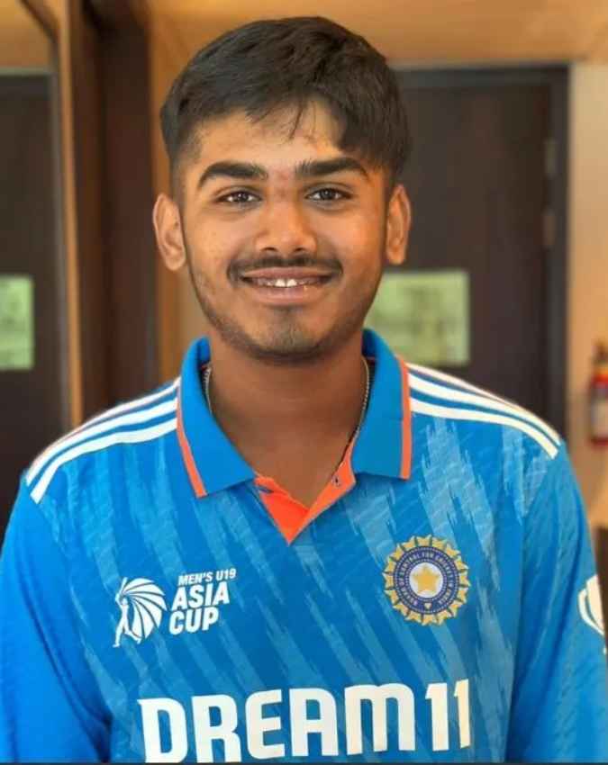 आयुष म्हात्रे भी छाए