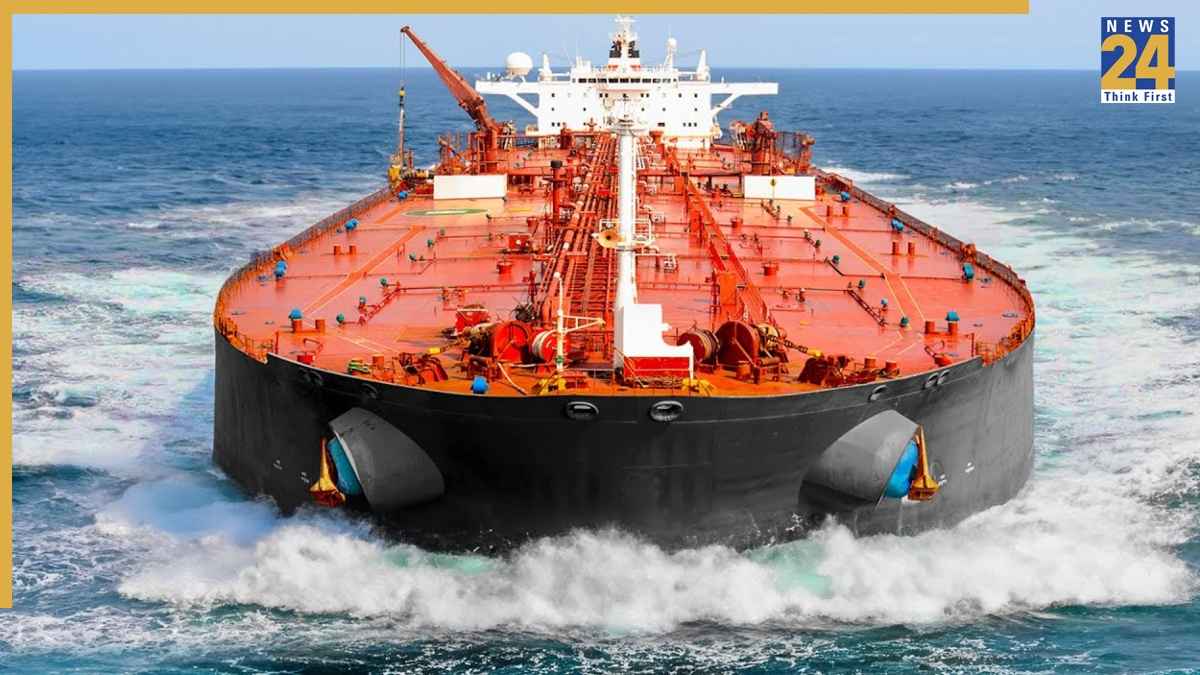 Crude oil ship safely reaches India through Strait of Hormuz
