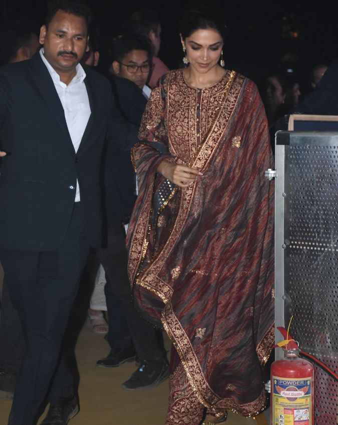 , Deepika Padukone-1-2-3-4-5