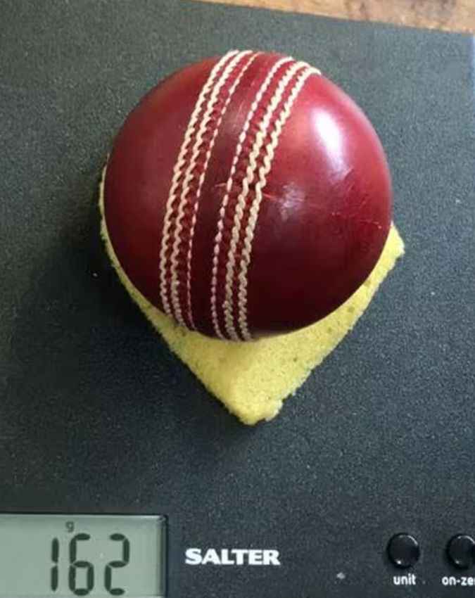 यूके नहीं पहुंच रहा सामान