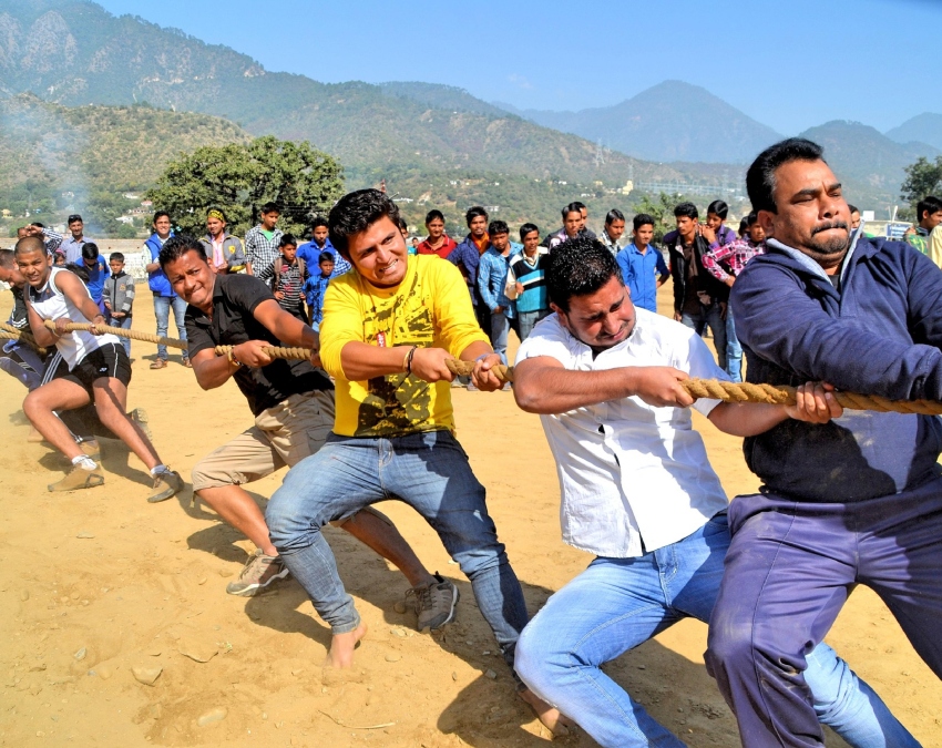 Signs Of Competitive Friends-1-2-3-4-5-6