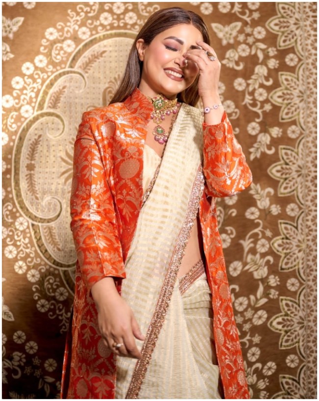 Hina Khan-1-2-3-4-5-6