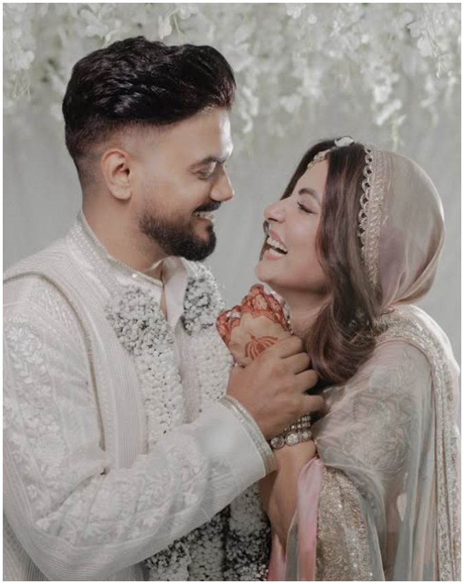 Celebs Couple First Holi After Marriage Celebs Couple First Holi After Marriage-1-2