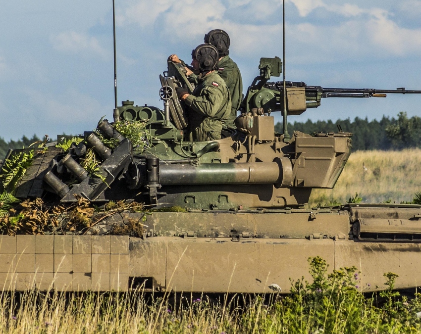 Iran Army Vs Irgc Difference-1-2-3-4-5-6