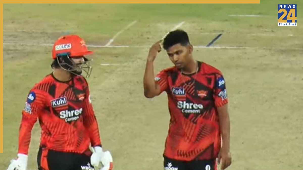 IPL 2026 से पहले कप्तान से भिड़ा SRH का स्पिनर! प्रैक्टिस मैच में विकेट झटकने के बाद हुआ बेकाबू, VIDEO वायरल
