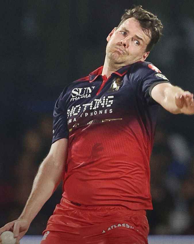 RCB ने दो करोड़ में खरीदा