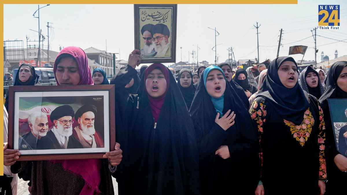 Khamenei 02