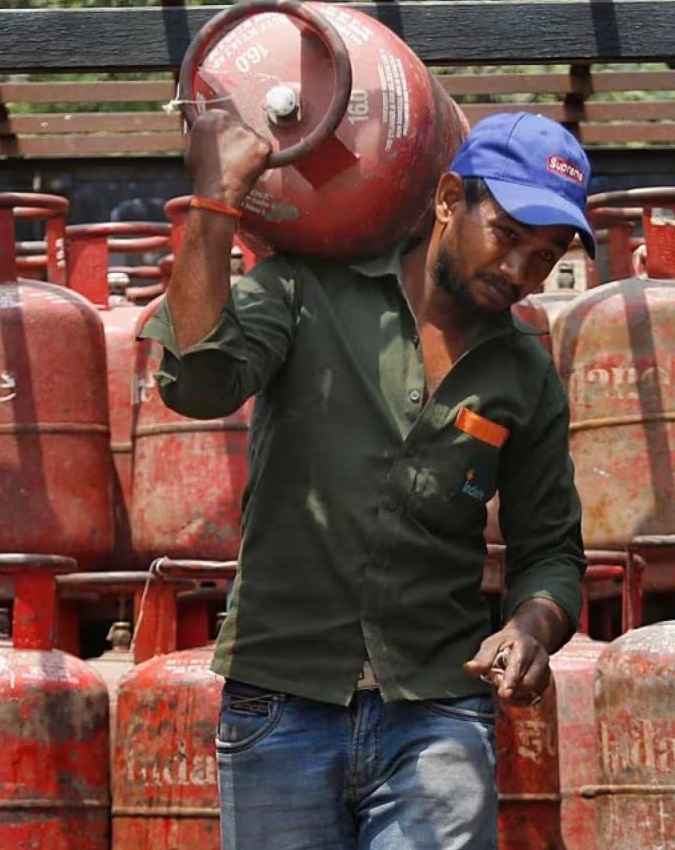 आत्मनिर्भरता का प्रतीक बनी एलपीजी